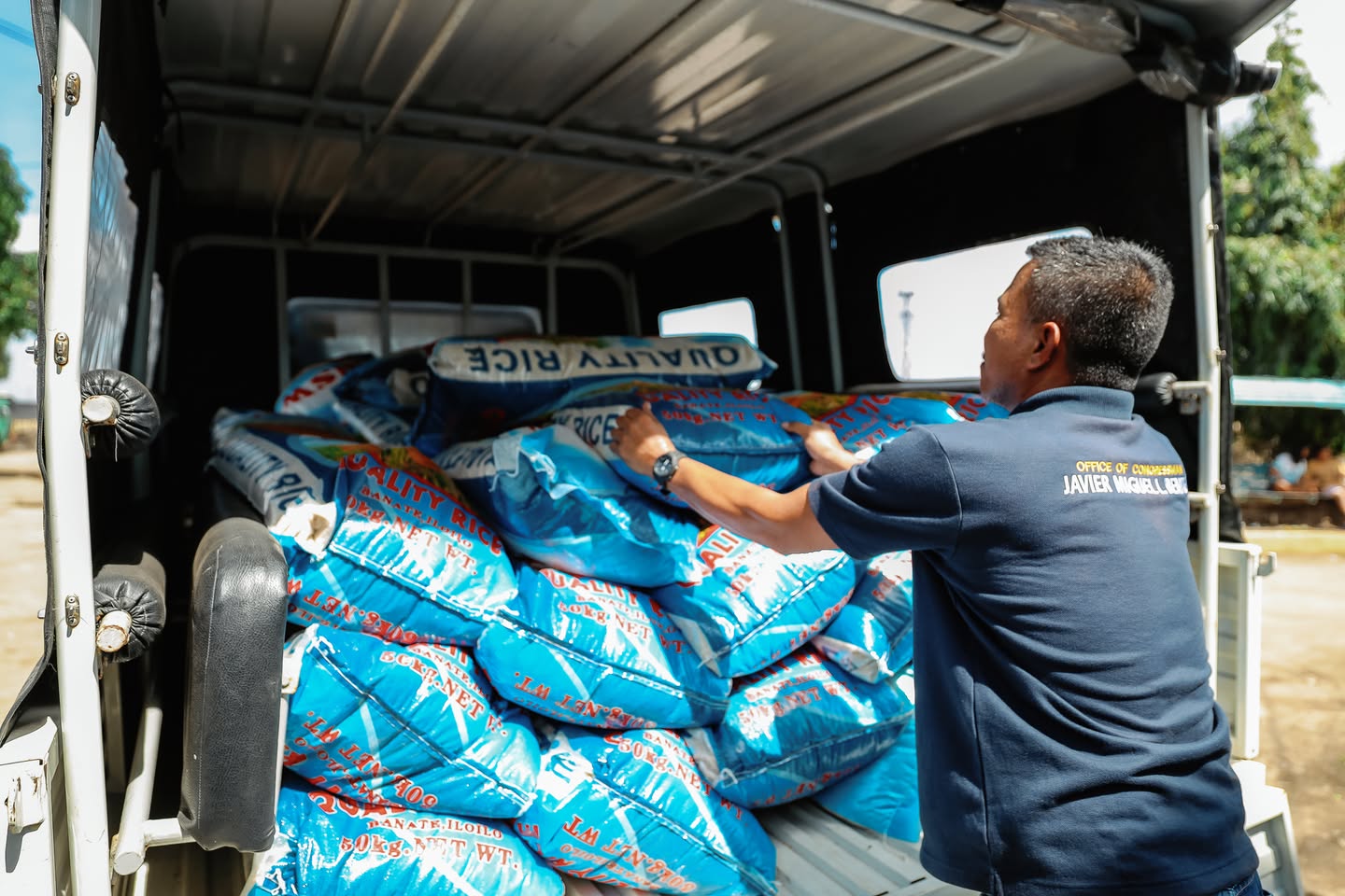 Support Reaches 1,627 Tino-Affected Families in Barangay RSB, La Carlota