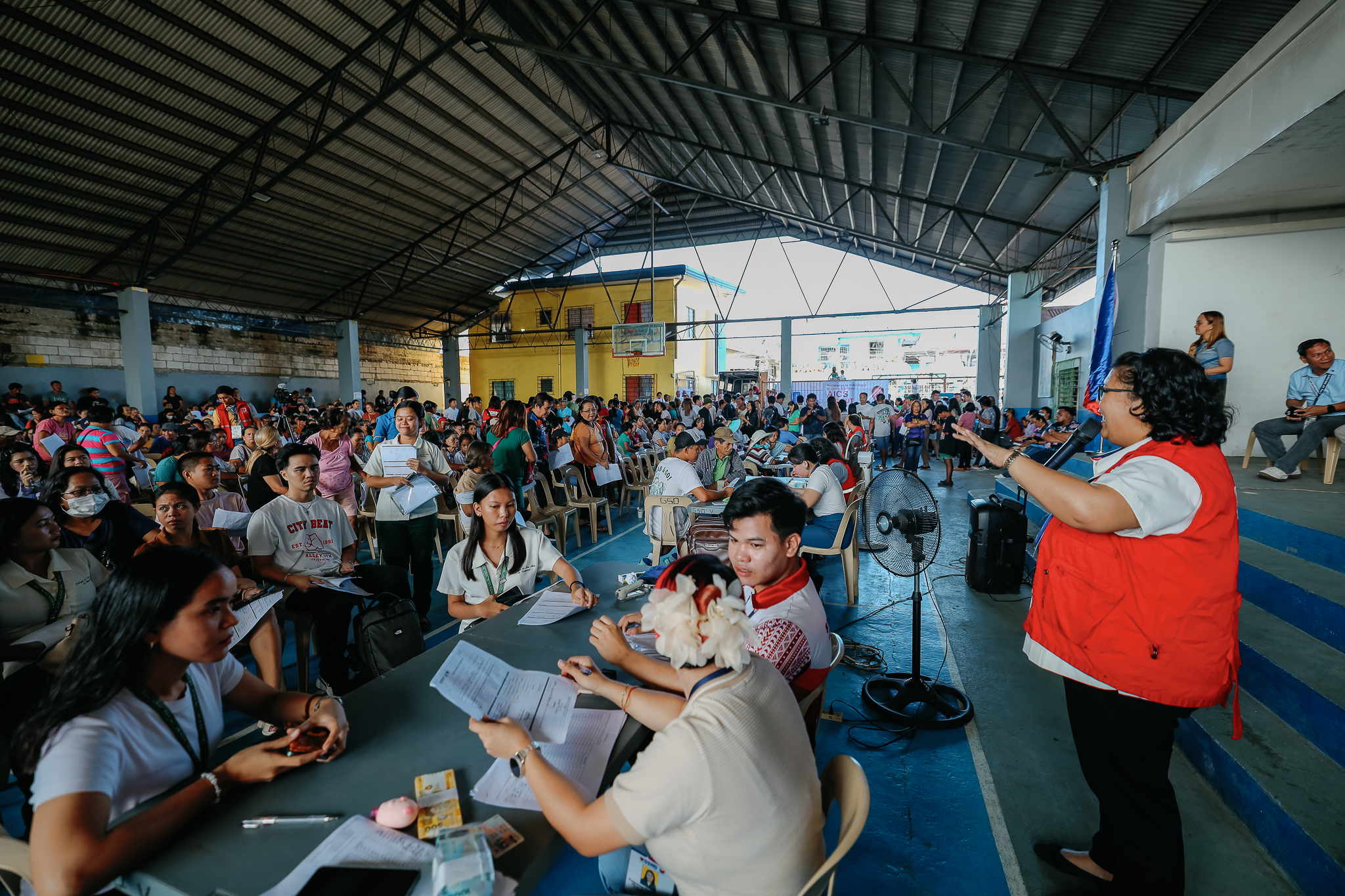 AICS Payout Reaches 6,903 Beneficiaries in the Third District